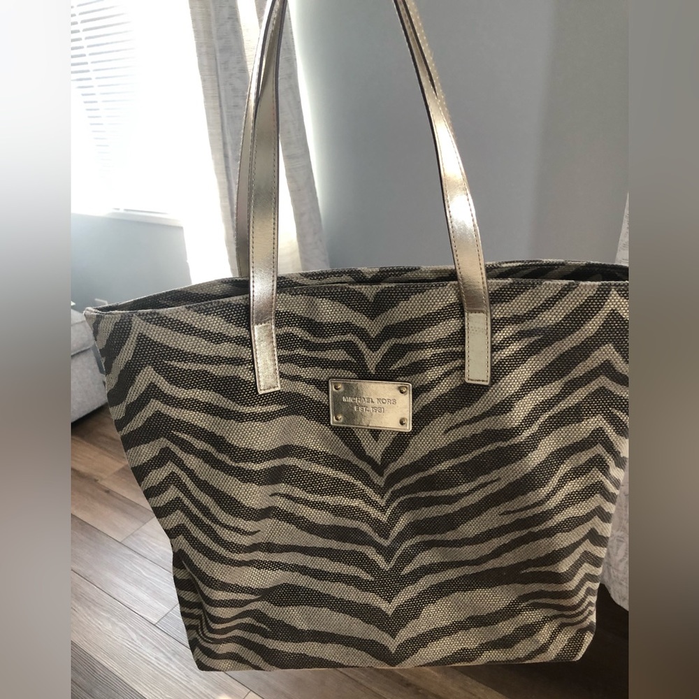 Michael Kors tote